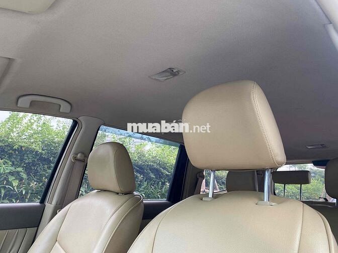 Nissan Grand livina 2010 1.8 AT