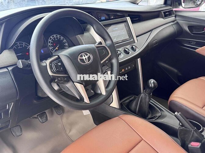 Toyota Innova 2021 2.0E - 82000 km