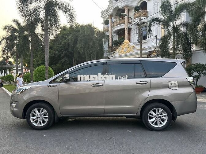 Toyota Innova 2.0E 2017 - ĐẸP ÊM
