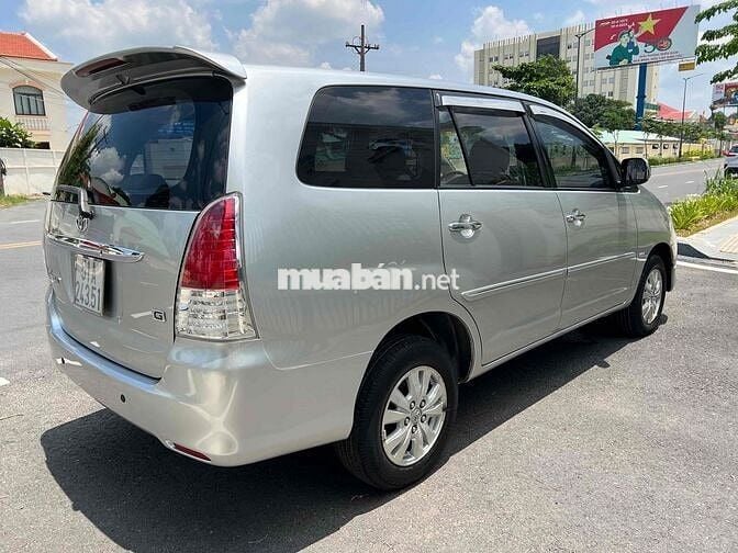 Toyota Innova 2009 G - 98000 km