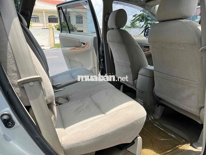 Toyota Innova 2009 G - 98000 km