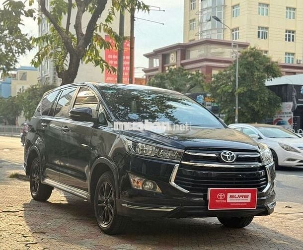 Toyota Innova Venturer 2020 - 119900 km
