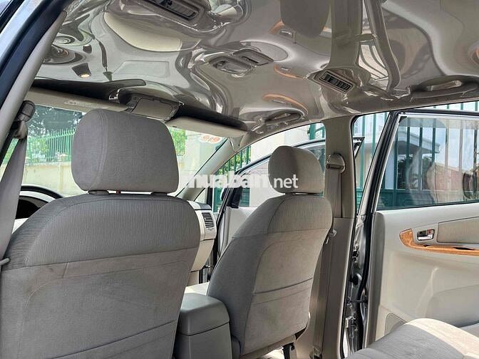 Toyota Innova 2009 G - 98000 km