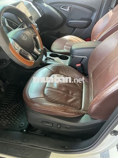Hyundai Tucson 2011 2.0 AT 4WD - 71000 km