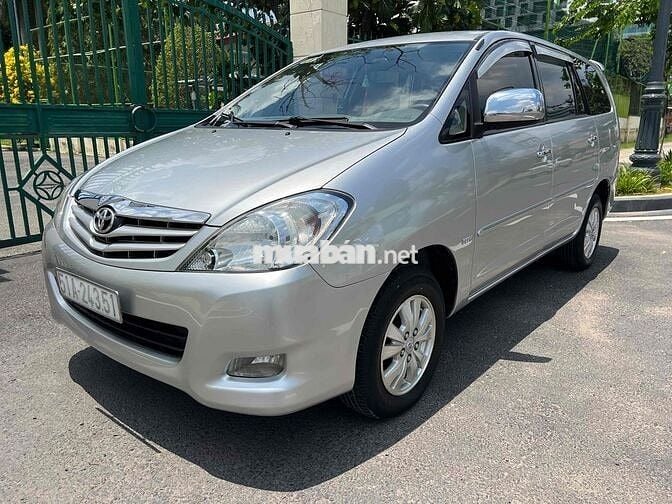 Toyota Innova 2009 G - 98000 km