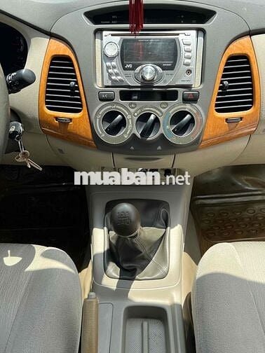 Toyota Innova 2009 G - 98000 km
