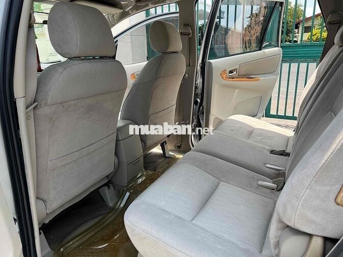 Toyota Innova 2009 G - 98000 km