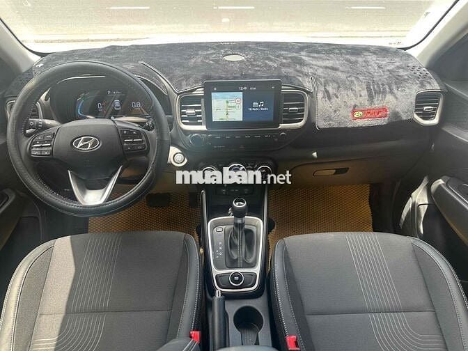 Hyundai Venue 2025 - 2000 km