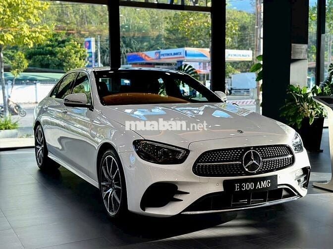 Mercedes Benz E Class 2023 E300 AMG