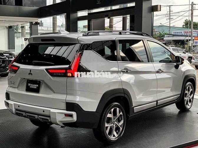 Giảm hơn 100% TB Xpander Cross 7 chỗ