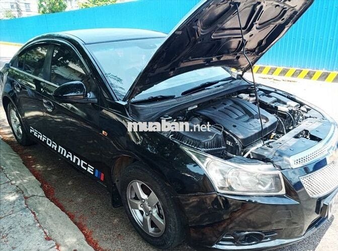 Bán xe Cruze 2010 số sàn,giá rẻ,đăng kiểm dài