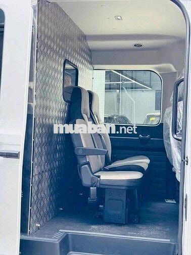 Ford Transit 2025 - Van 5 chổ mới giá rẻ