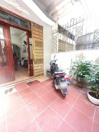 Phùng Chí Kiên, 2 mặt ngõ, 72m2, Ô tô tránh trước nhà, vào nhà