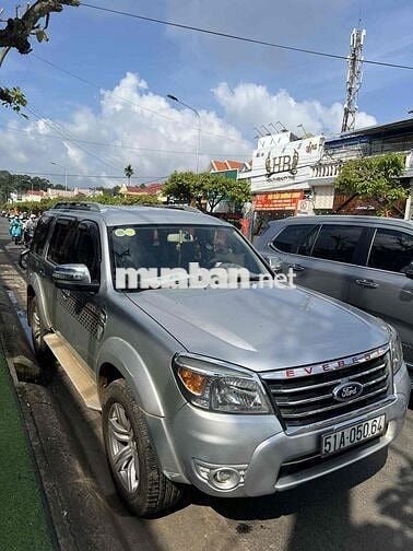 Ford Everest 2011 2.6L 4x4 MT - 160000 km