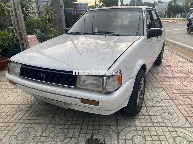 Toyota Corolla tập lái sang tên được