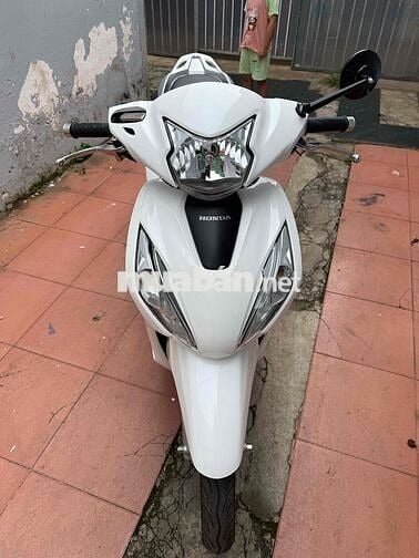 xe mới mua tháng 3 chạy odo 1800