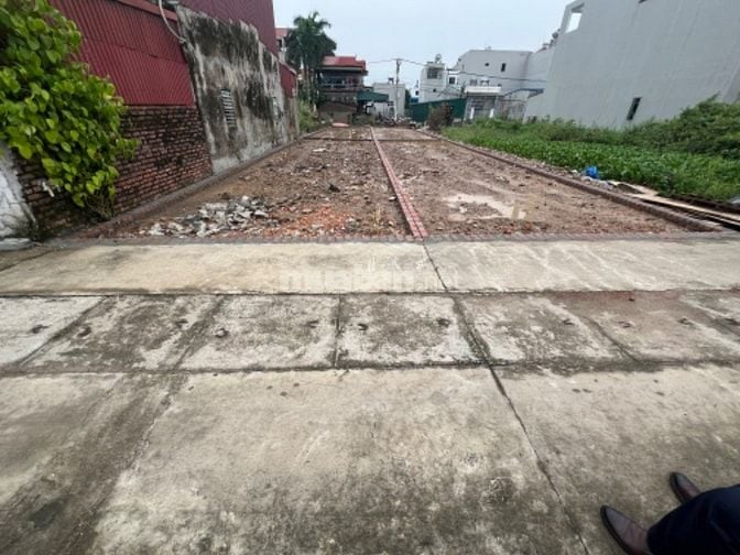 chính chủ bán 80m phun thổ cư mặt tiền 4,66m nở h đất tổ 9 quang minh