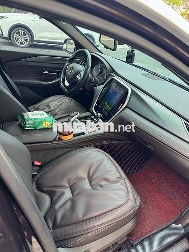 VinFast Lux A2.0 2020 2.0 AT - 50000 km