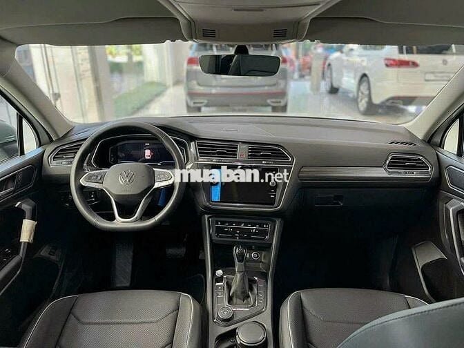 Volkswagen Tiguan Hỗ trợ 100% Thuế Trước Bạ