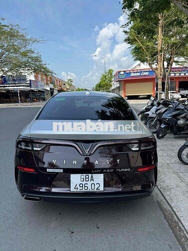 VinFast Lux A2.0 2020 2.0 AT - 50000 km