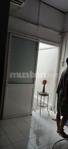 Cho thuê nhà hẻm 3m(BG) Âu Cơ, P.14, Q.11 giá 6tr 