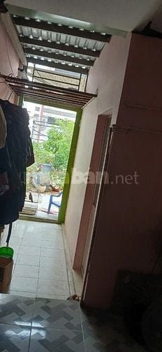 Cho thuê nhà hẻm 3m(BG) Âu Cơ, P.14, Q.11 giá 6tr 