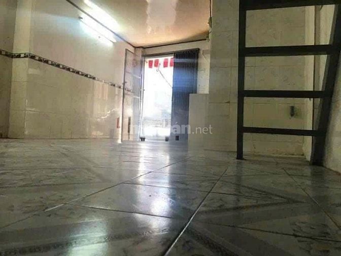 Cho thuê nhà hẻm 3m(BG) Âu Cơ, P.14, Q.11 giá 6tr 