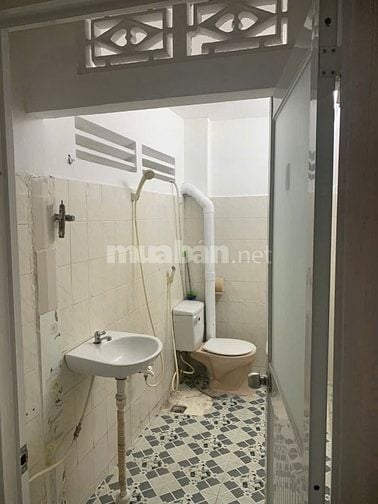 Cho thuê nhà mặt tiền Nguyễn Thái Bình, P.4, Q.Tân Bình giá 25tr