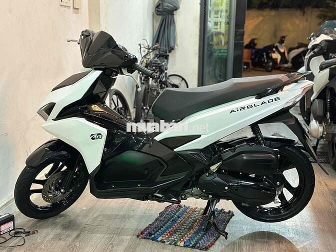 Ab 125 trắng đen siêu đẹp máy rin nợ xấu đưa 8tr5