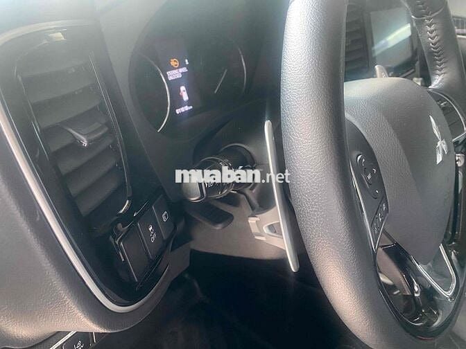 Mitsubishi Outlander 2024 Premium 2.0 CVT