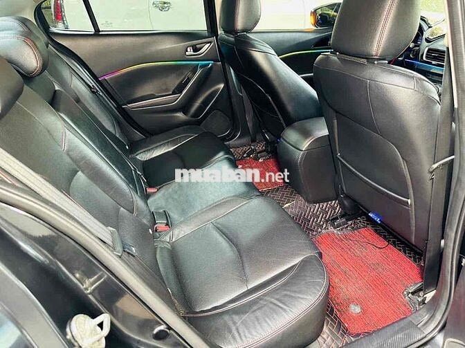 Mazda 3 2016 1.5 AT Sedan - 90000 km