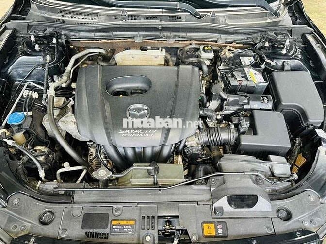 Mazda 3 2016 1.5 AT Sedan - 90000 km