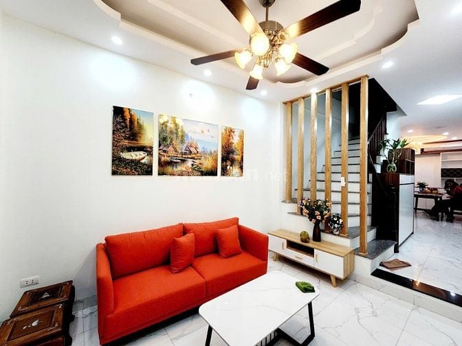 Nhà dân ngõ 294 Đội Cấn, ở luôn, trước nhà rộng 3m DT45m2 5T giá 6.5ty