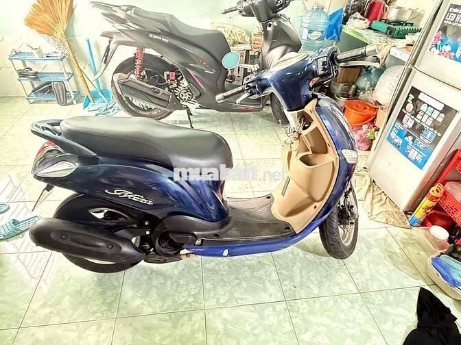 nhà dư xe cần bán nozza nữ chạy
