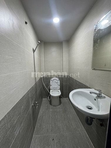 Nhà 4 x 14 đúc 1 trệt 1 lững hẻm xe hơi Quang Trung phường 10 gò vấp 
