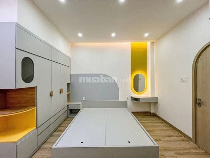 Nhà 2 lầu  ngay chợ đêm bà tri Tân Uyên TPHCM (BD cũ)