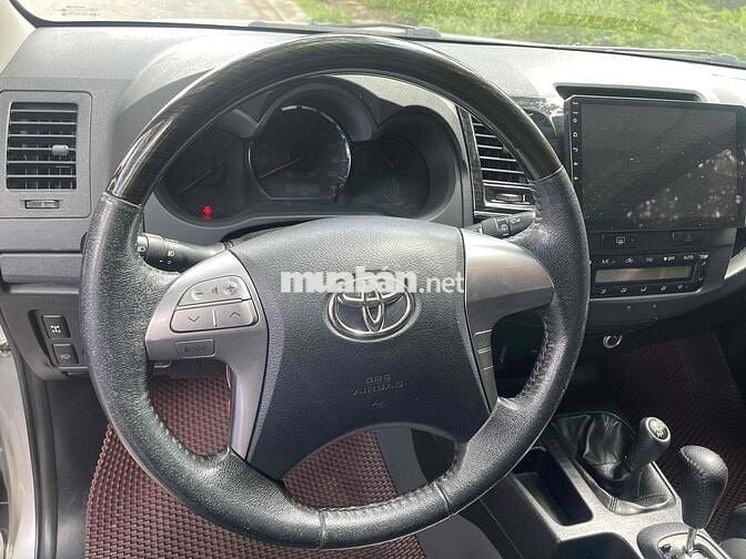 Toyota Fortuner 2015 2.7V 4x4 - 91000 km