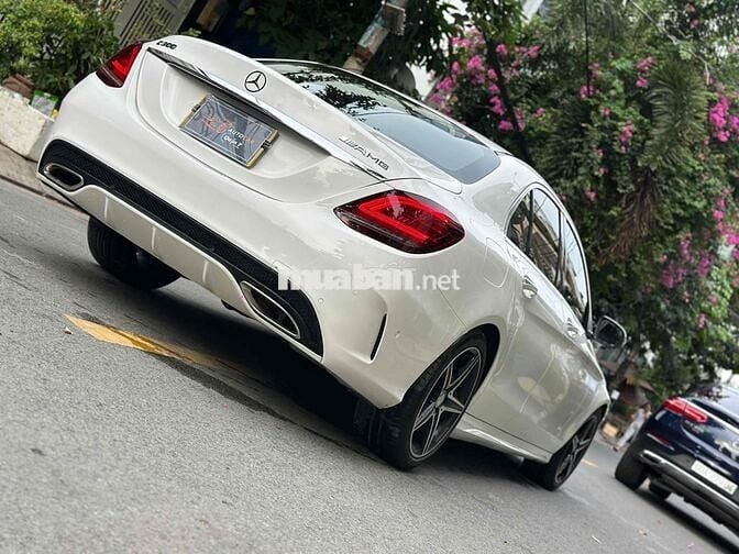 Mercedes Benz C300 AMG Class 2016 - 86000 km