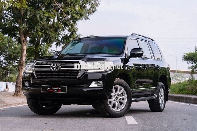 Toyota Land Cruiser LC200 2016