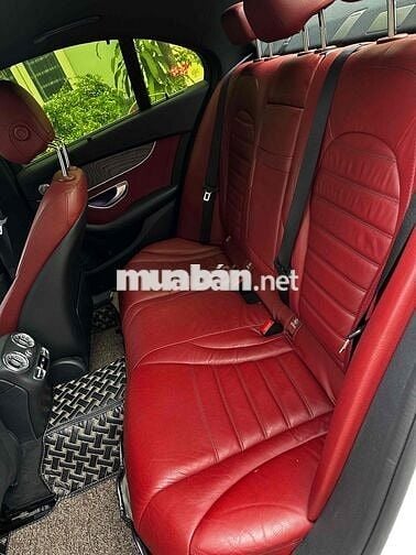 Mercedes Benz C300 AMG Class 2016 - 86000 km
