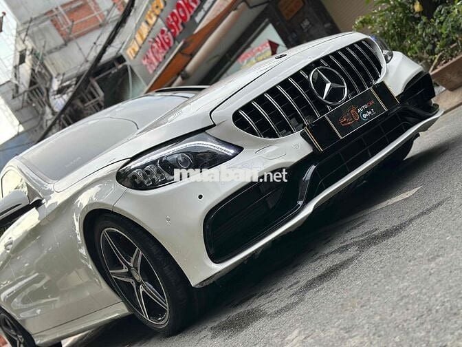 Mercedes Benz C300 AMG Class 2016 - 86000 km