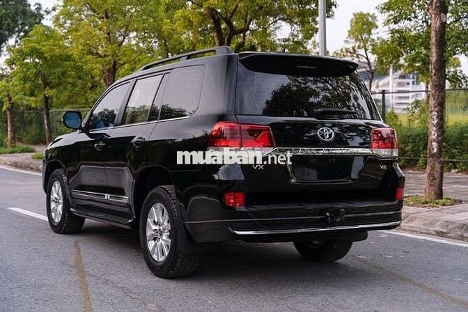 Toyota Land Cruiser LC200 2016