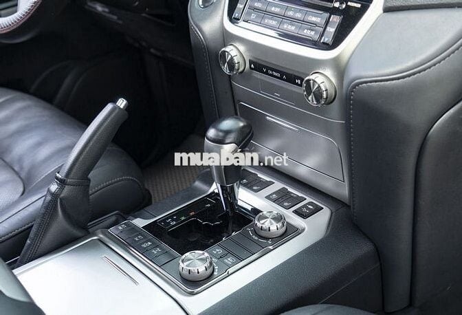 Toyota Land Cruiser VX 4.6 V8 2019