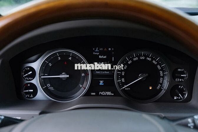 Toyota Land Cruiser LC200 2016