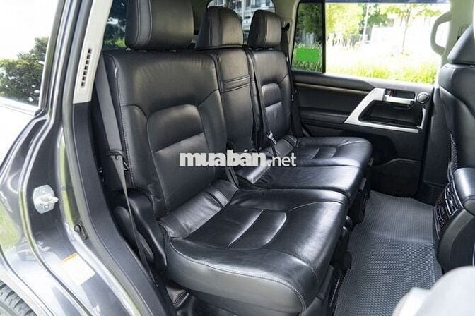 Toyota Land Cruiser VX 4.6 V8 2019