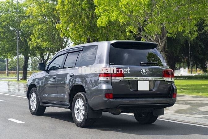 Toyota Land Cruiser VX 4.6 V8 2019