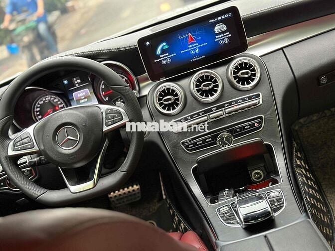 Mercedes Benz C300 AMG Class 2016 - 86000 km