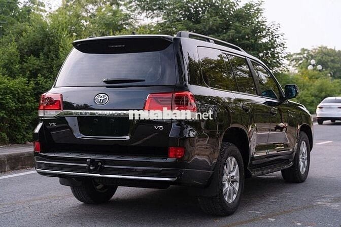 Toyota Land Cruiser LC200 2016