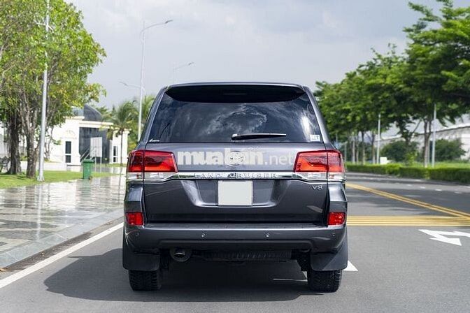 Toyota Land Cruiser VX 4.6 V8 2019