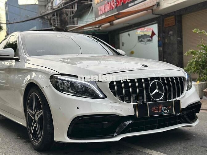 Mercedes Benz C300 AMG Class 2016 - 86000 km